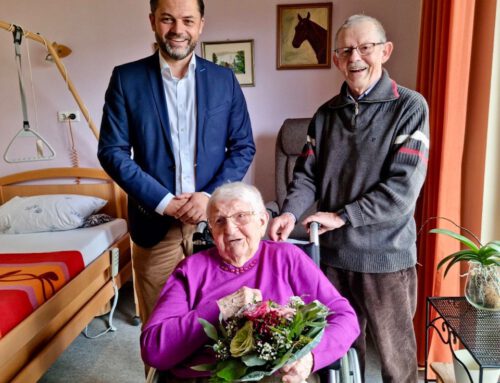 Herzlichen Glückwunsch zum 103. Geburtstag