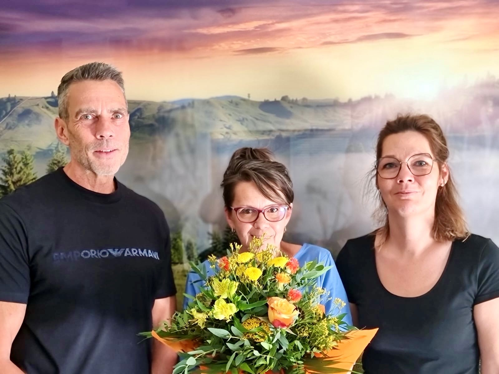 Die Geschäftsführung gratuliert Frau Irene Furler zum 10-jährigen Betriebsjubiläum